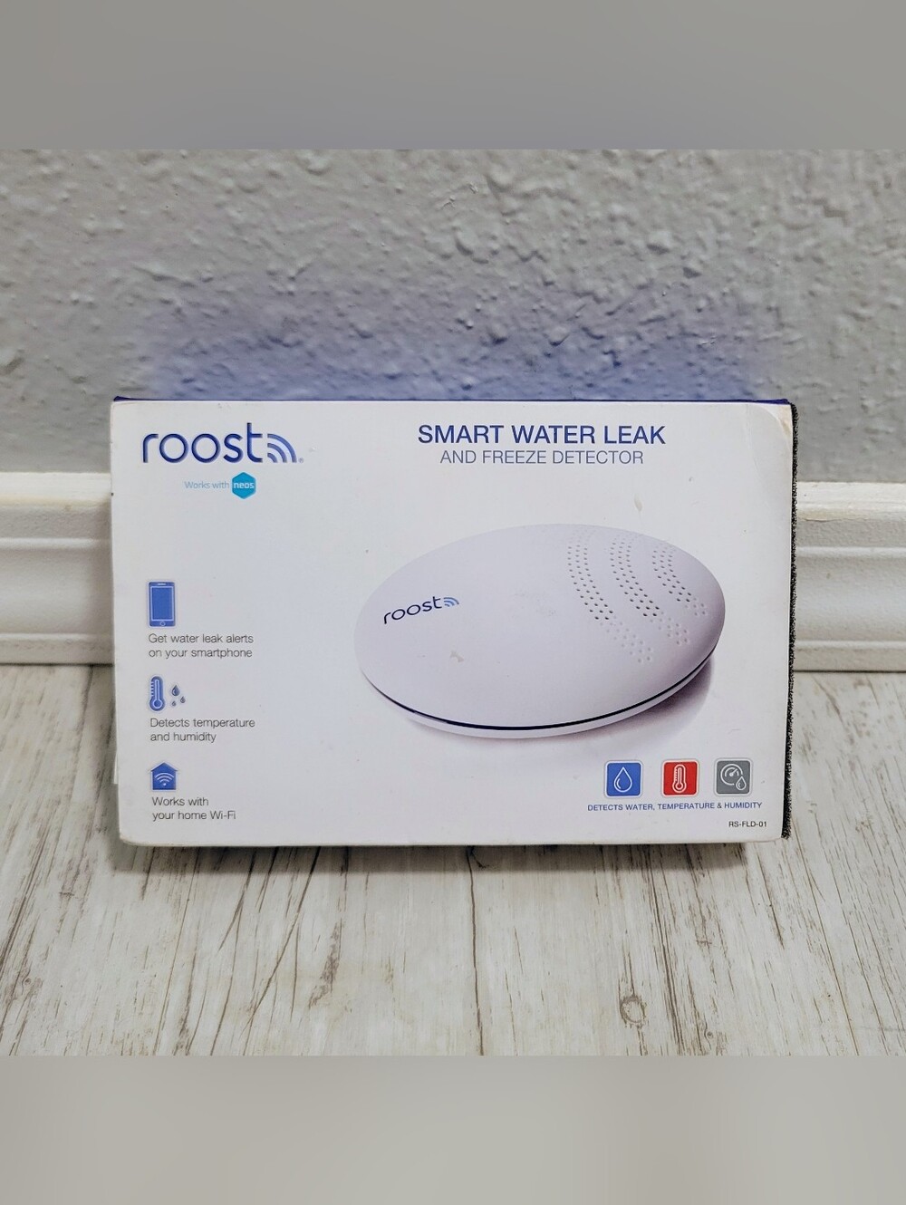 Roost Wifi Smart Sensor Water Leak and Freeze Detector NEW